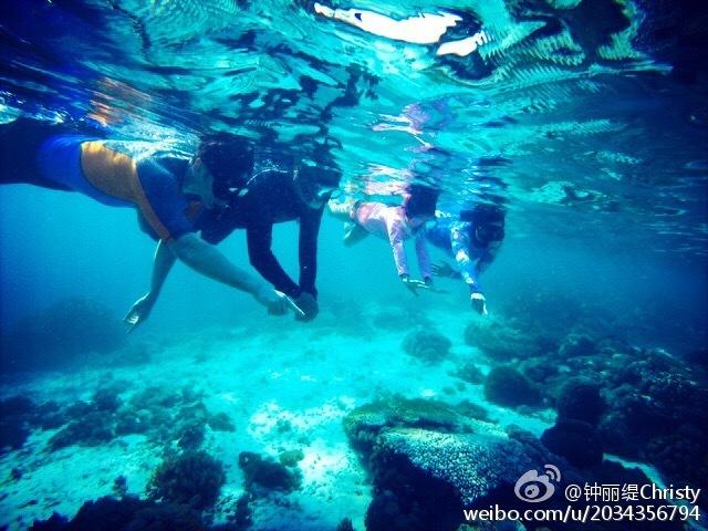吉娜怀孕6个多月腰细被夸，这是什么畸形审美?游戏画面